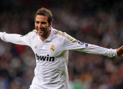 开云APP-意甲焦点战之夜，拉梅洛攻防两端统治，诠释现代中场新定义