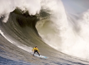 开云官网-孤勇者的反击，勒克莱尔独扛大旗，梅赛德斯绝地逆转阿斯顿马丁