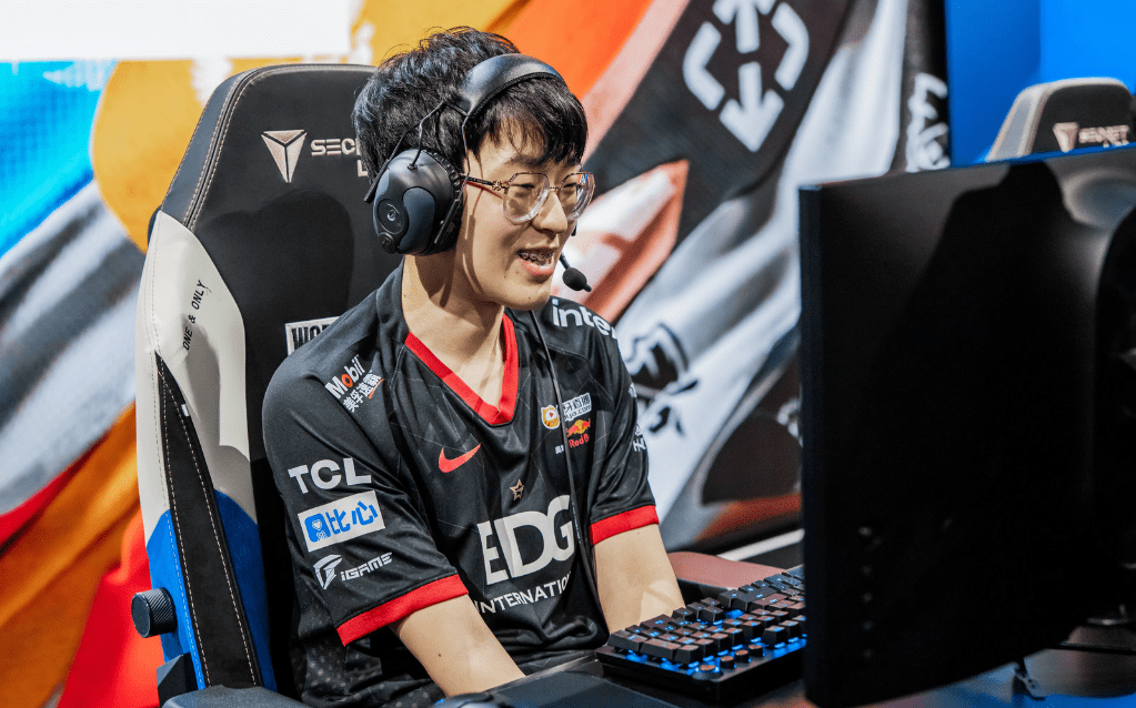 C9完胜EDG，Bwipo关键制胜