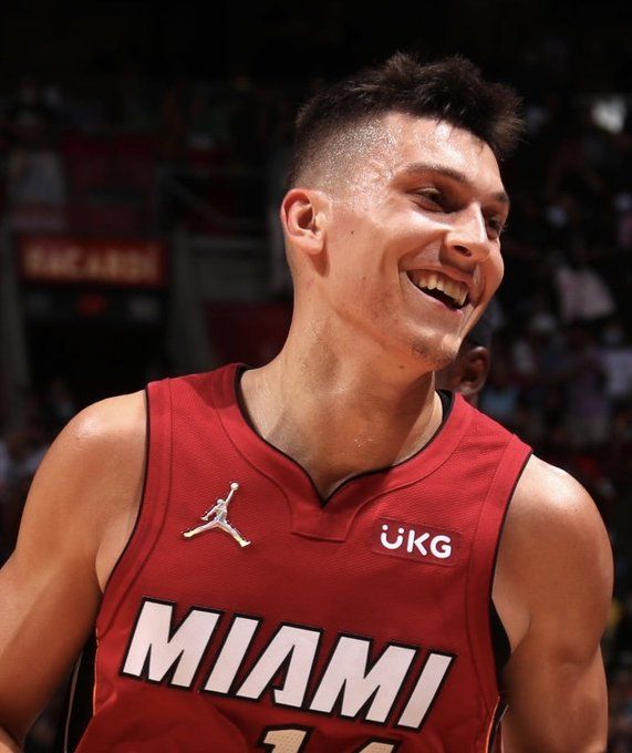 DK强势CLG，Hylissang一己之力扛起全队