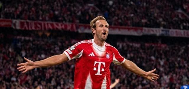 关于日本翻盘巴黎，哈里·凯恩完成帽子戏法的信息