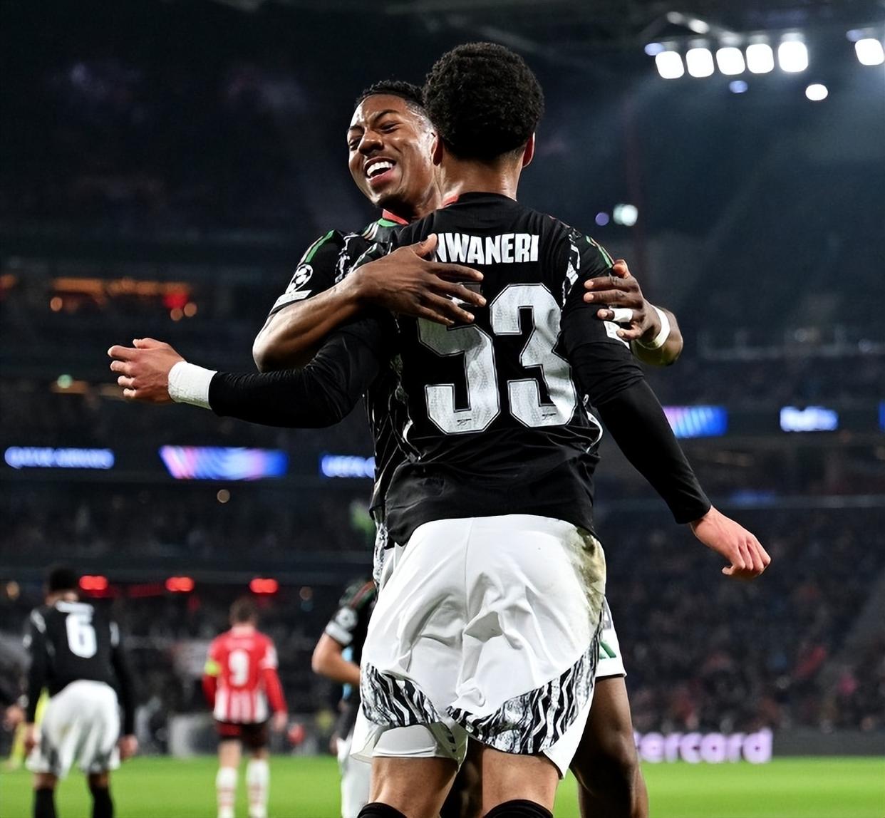 法国力克阿森纳，马尔基尼奥斯爆发神勇的简单介绍