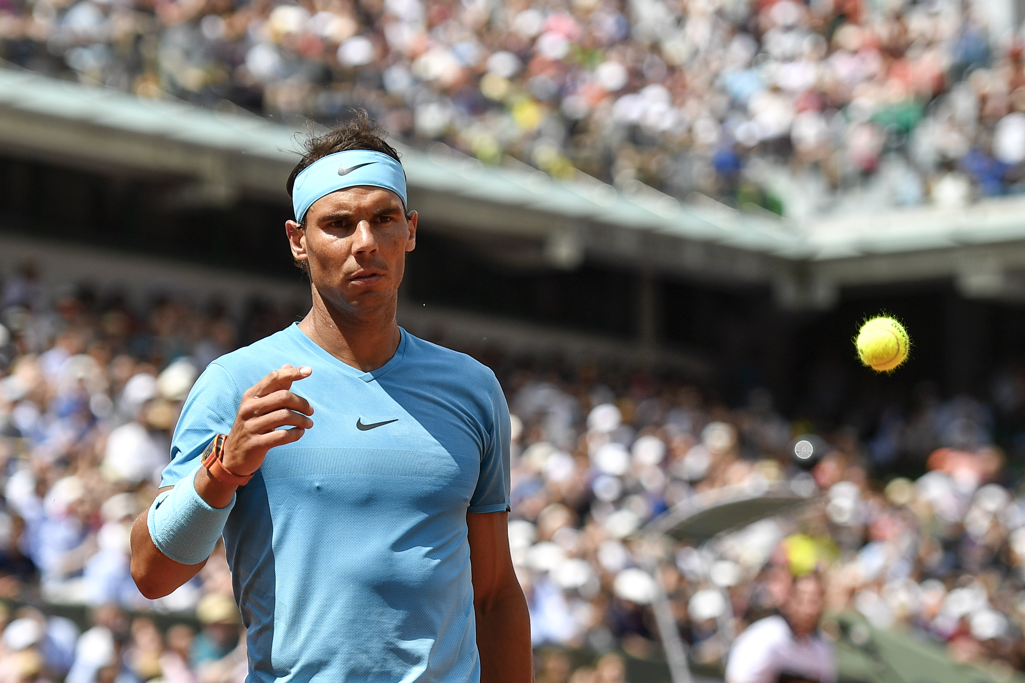 关于意大利网球队逆转德国网球队，纳达尔关键制胜的信息