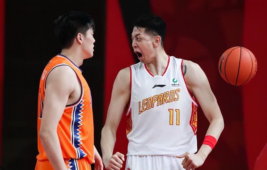 美国网球队碾压法国网球队，克耶高斯三分雨点燃全场