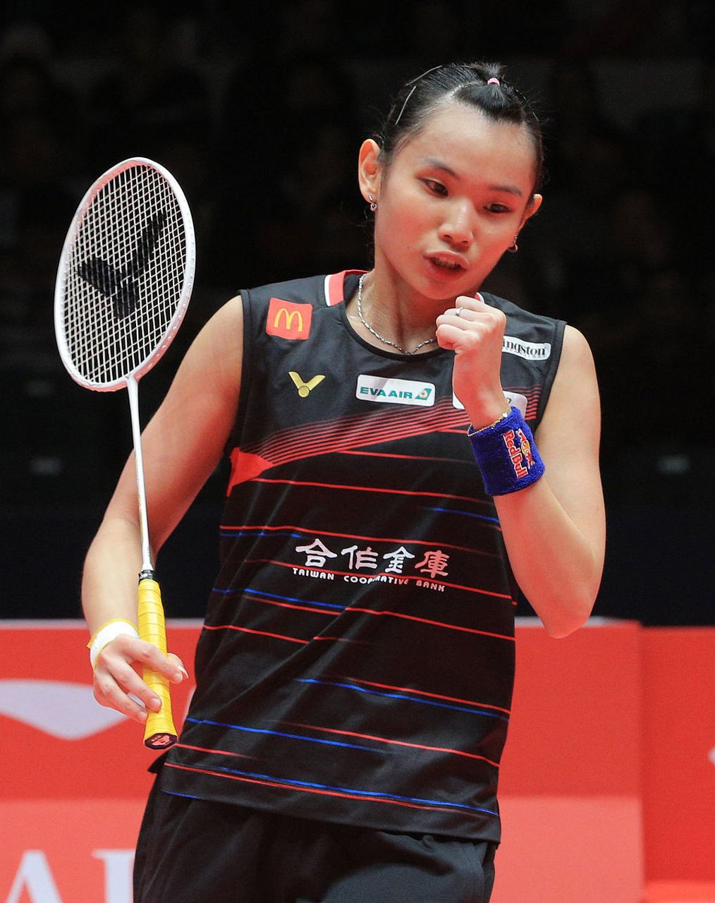 包含中国羽毛球队力克英格兰羽毛球队，戴资颖绝境逆转的词条