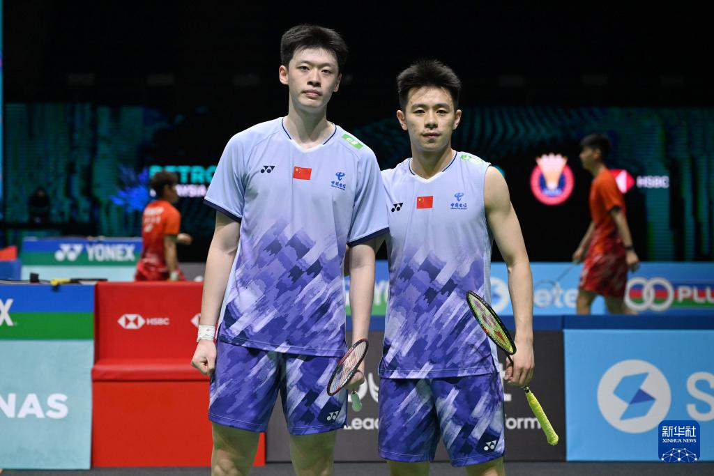 关于韩国羽毛球队鏖战英格兰羽毛球队，谌龙制霸全场的信息