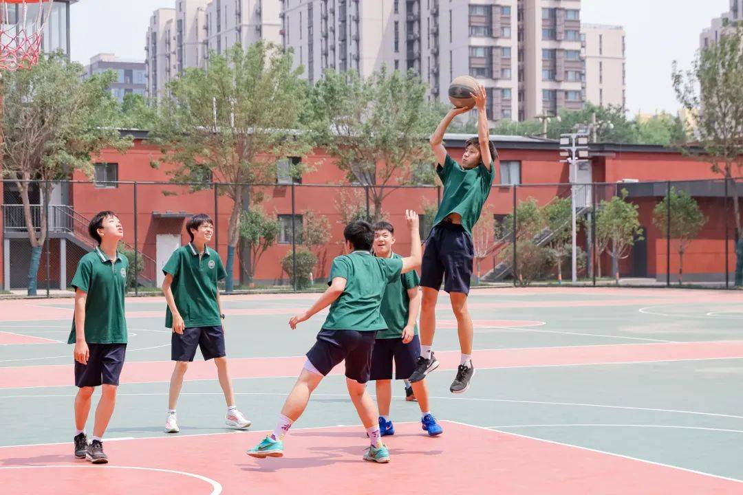 正名师篮球赛助力当地学校发展的简单介绍