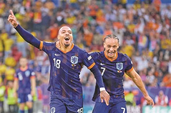 包含德国对阵罗马尼亚，争夺晋级名额的词条