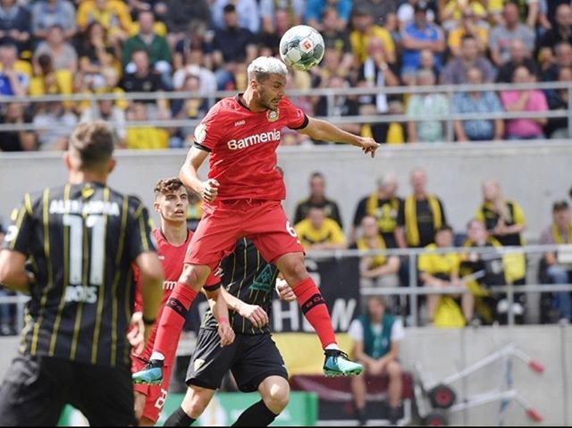 包含北美豪门球队大胜，展现实力压倒性优势的词条