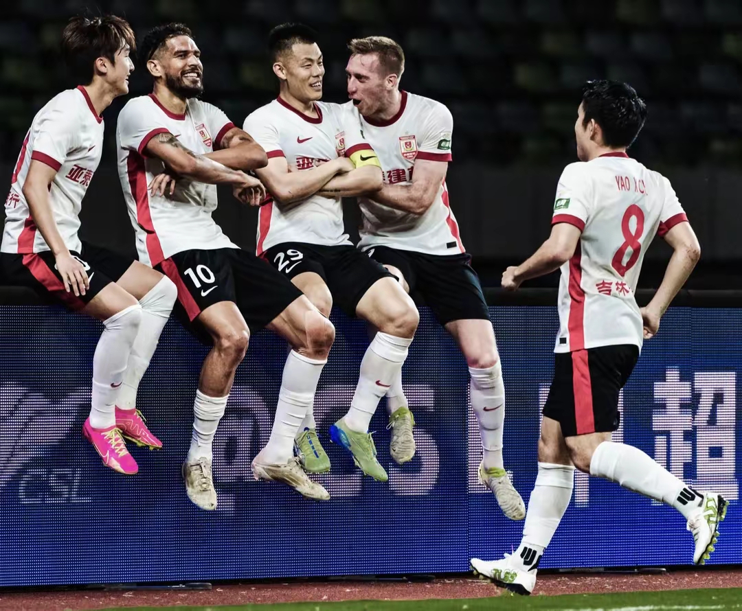 热那亚客场告捷，保级前景稍微好转的简单介绍