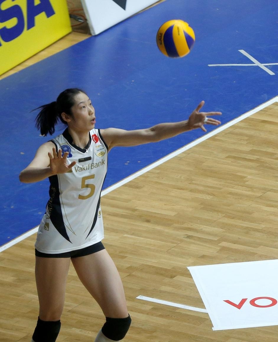 新疆飞虎一路力压，锁定八强席位的简单介绍