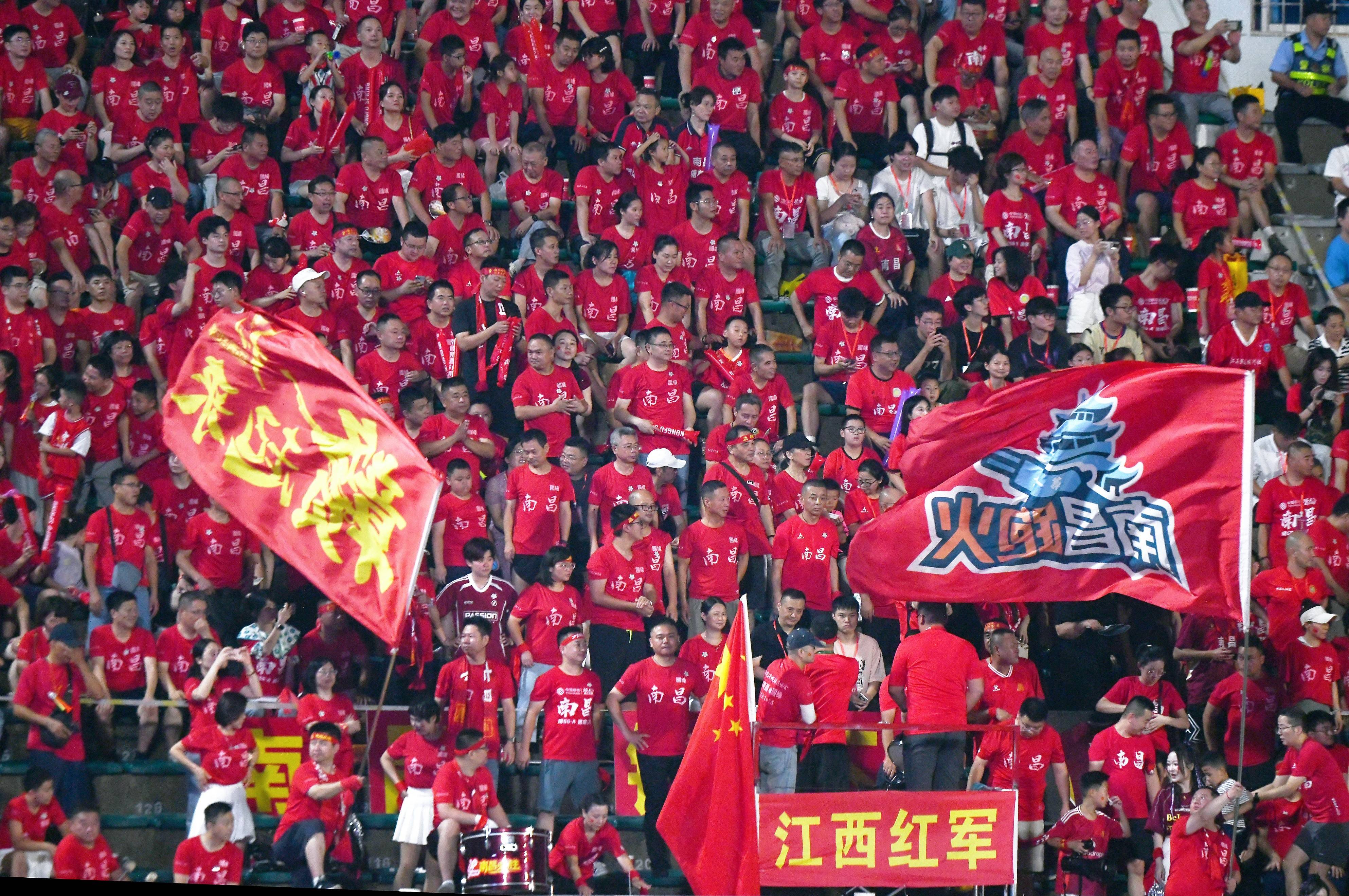 关于国家队高能对决，全世界球迷沸腾的信息