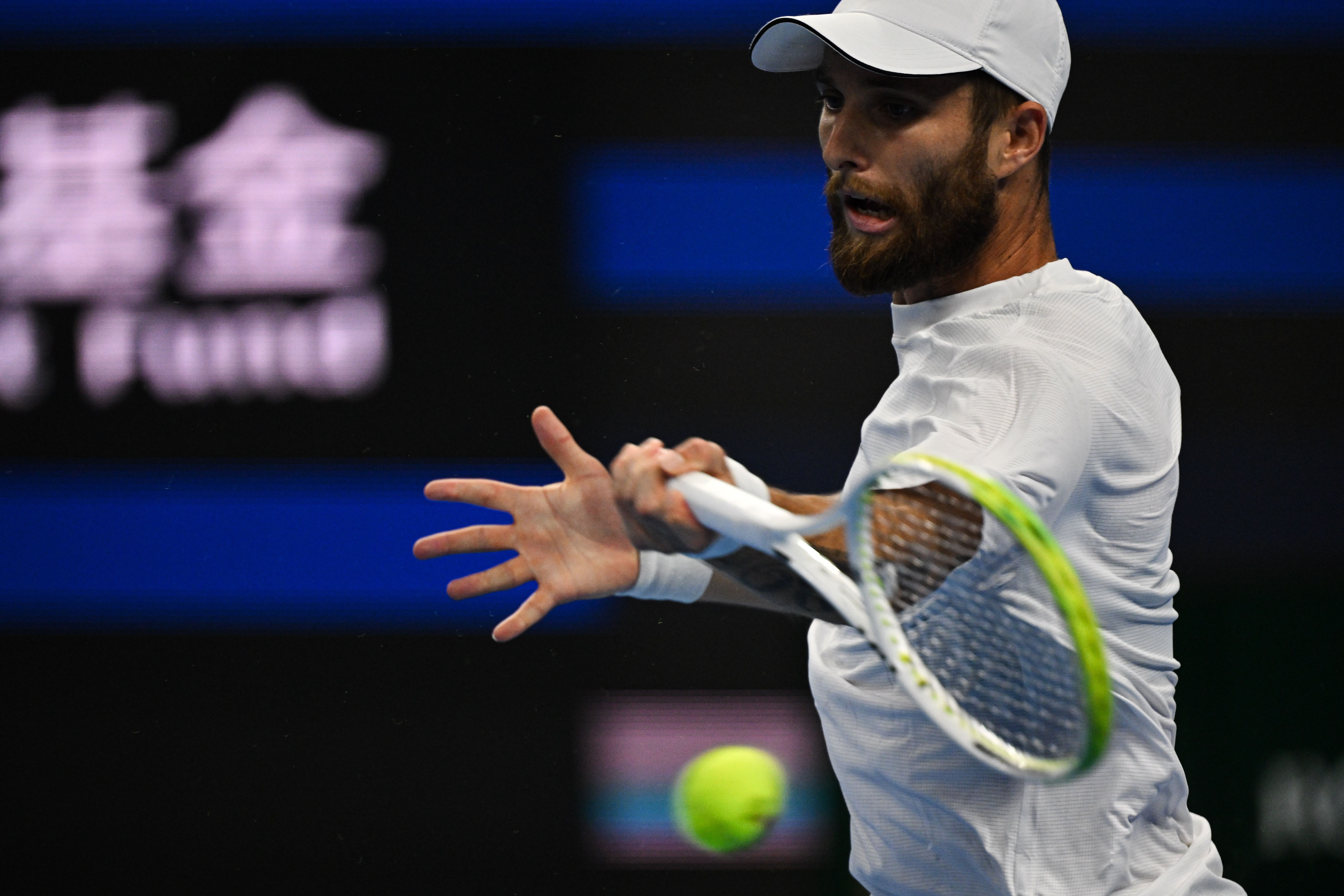 西班牙网球队逆转日本网球队，兹维列夫统治全场的简单介绍