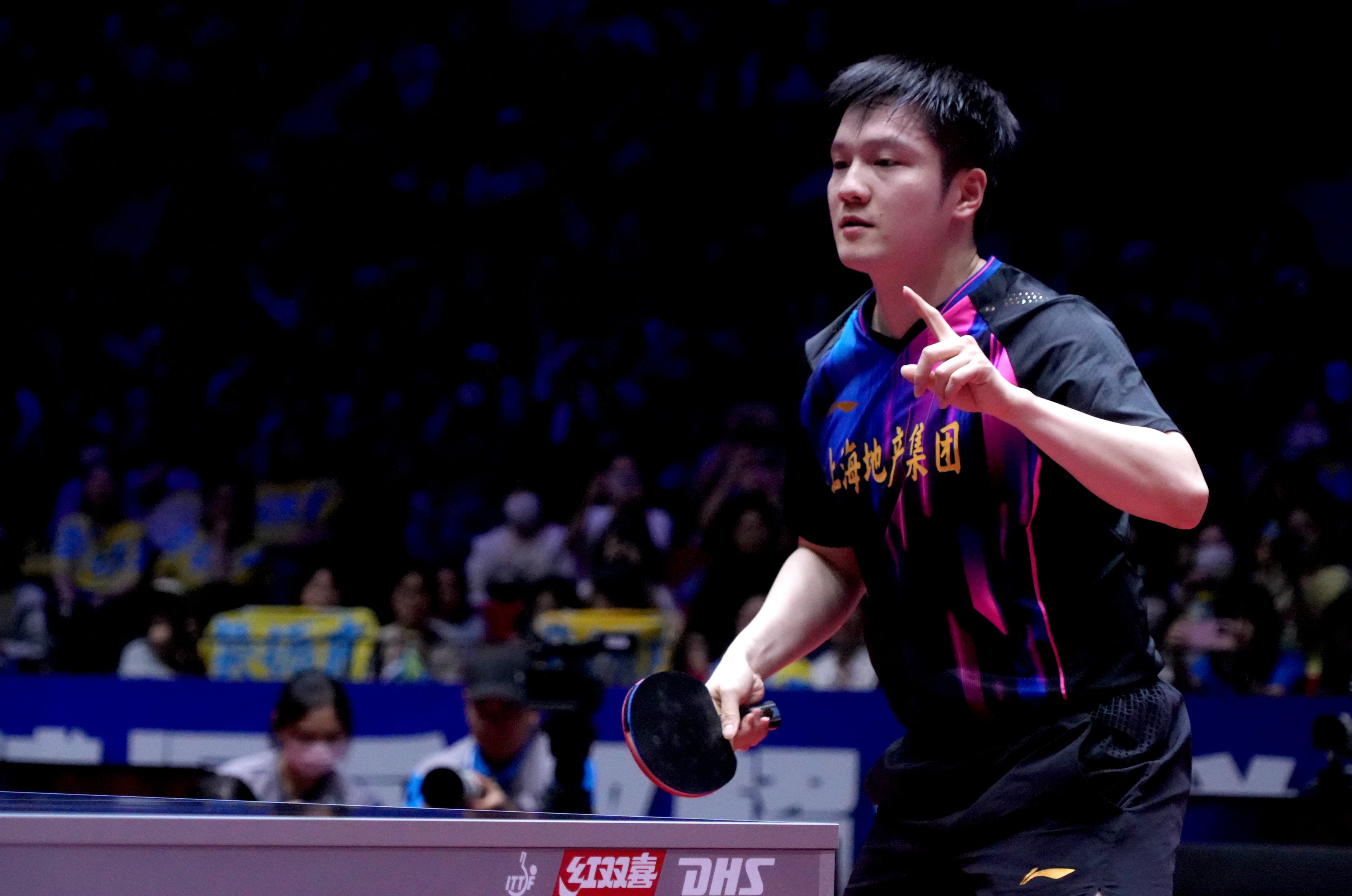 高光时刻!球员独中两元,助球队掌握胜利的简单介绍 高光时刻!球员独中两元,助球队掌握胜利的简单介绍