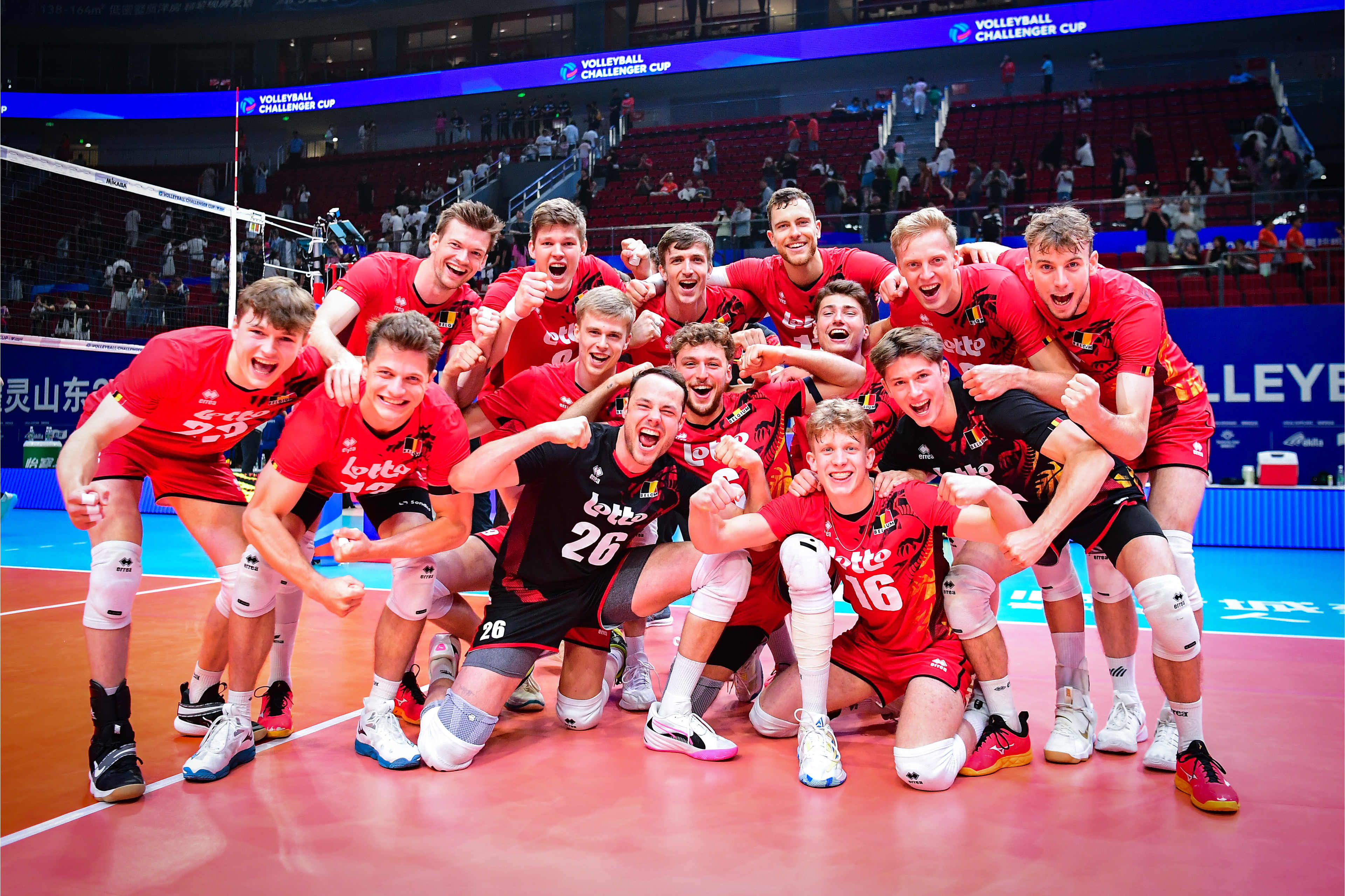 包含奥地利惊险逆袭拉脱维亚，晋级欧锦赛16强的词条