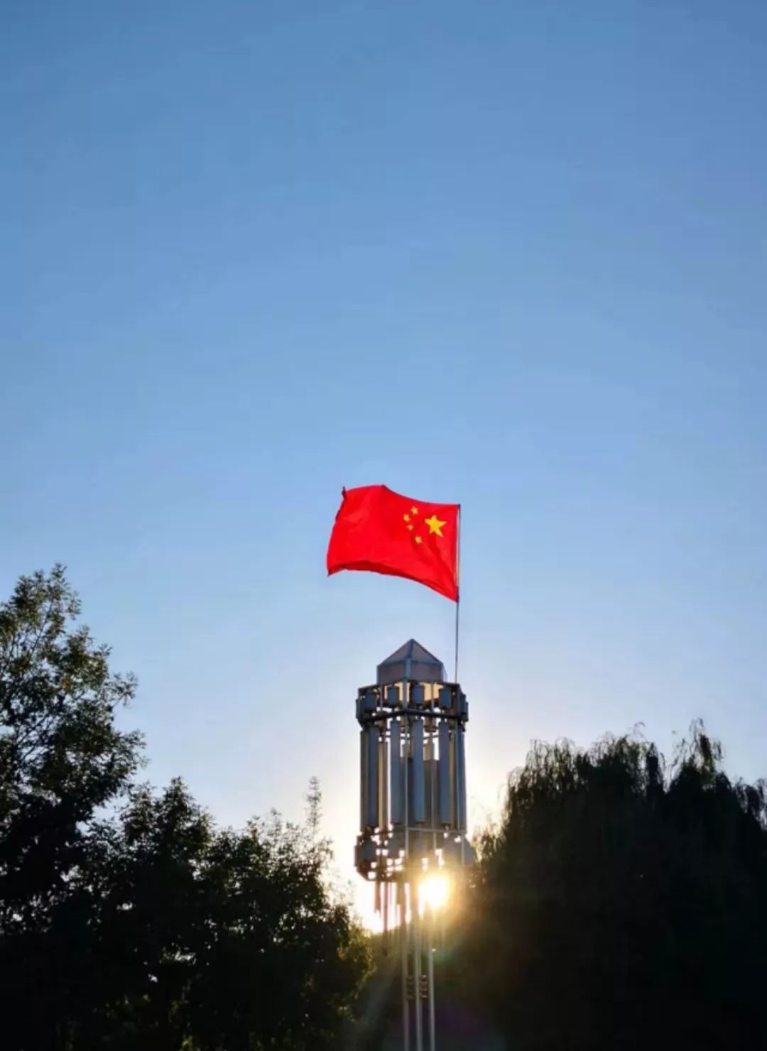 包含波尔多球员奋力拼搏，决心迎难而上的词条