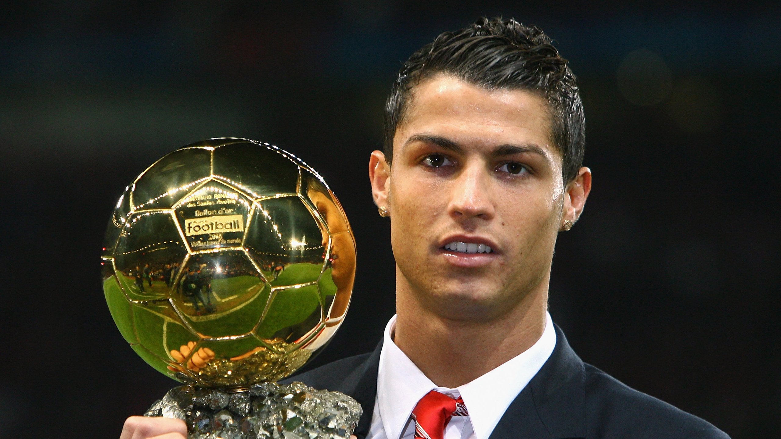 阿什拉夫掌控战局,曼城爆冷苏格兰背后的战术密码